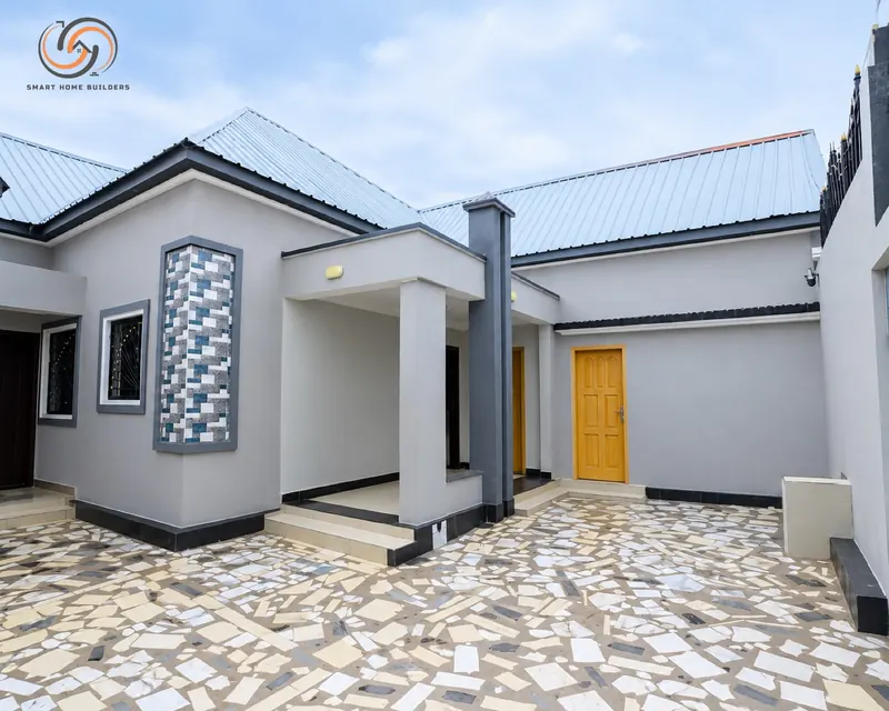 Courtyard home with feature screen