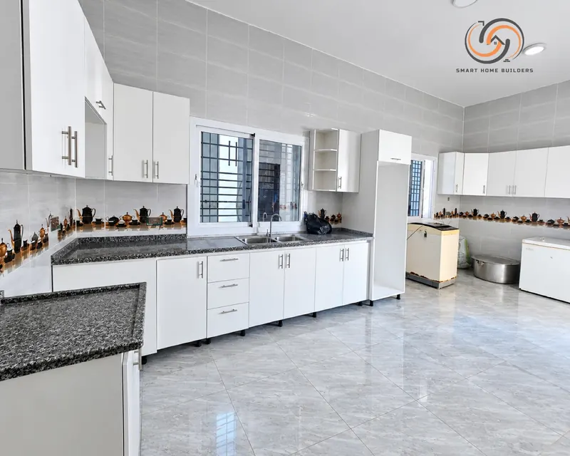 Fitted kitchen